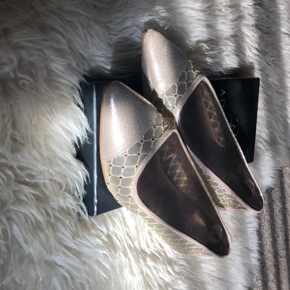 Adrianna Papel shimmery gold mesh flats